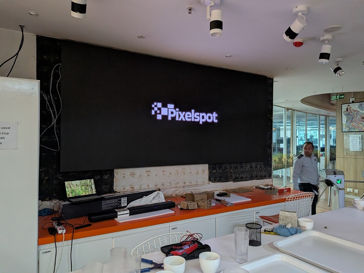 LED video wall pixel pitch display